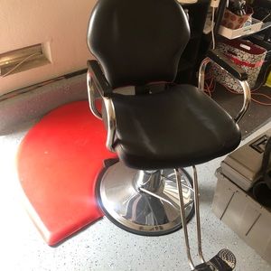 Barber station